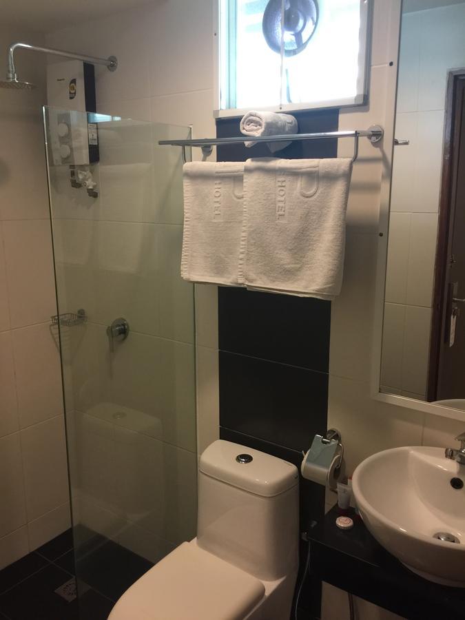Premierz Hotel Лабуан Экстерьер фото